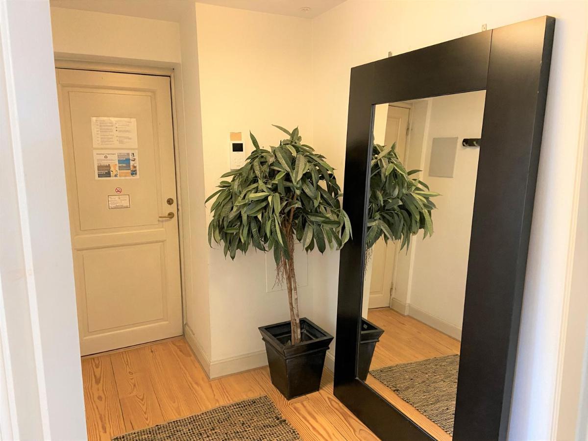 Lejlighed Charming 1-bedroom In Historic City Center